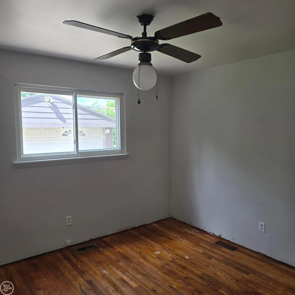 20473 Vermander Avenue Clinton Charter Township, MI 48035