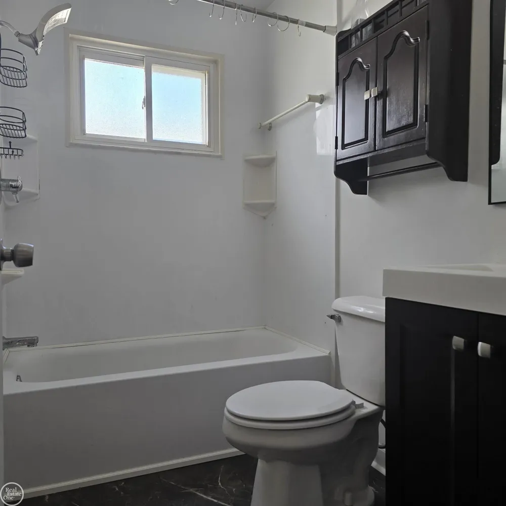 20473 Vermander Avenue Clinton Charter Township, MI 48035