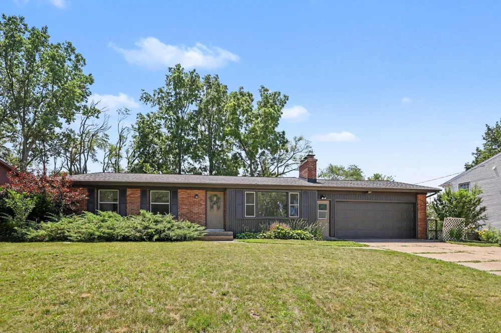 1628 Bridle Creek Street SE Kentwood City, MI 49508