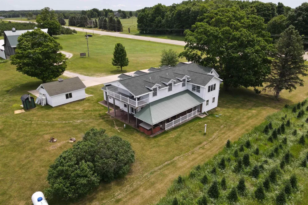 6401 E M-113 Fife Lake Township, MI 49649