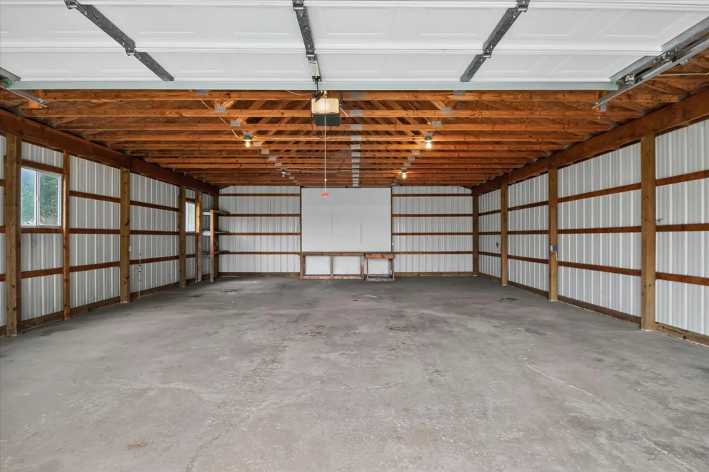7898 E Broomfield Road Chippewa Township, MI 48858