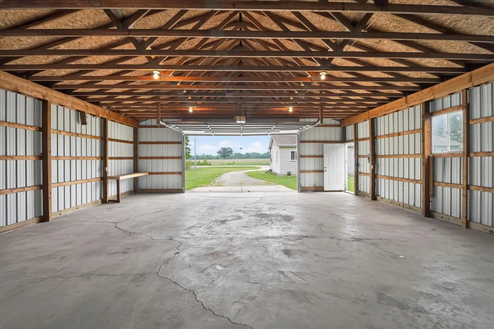 7898 E Broomfield Road Chippewa Township, MI 48858