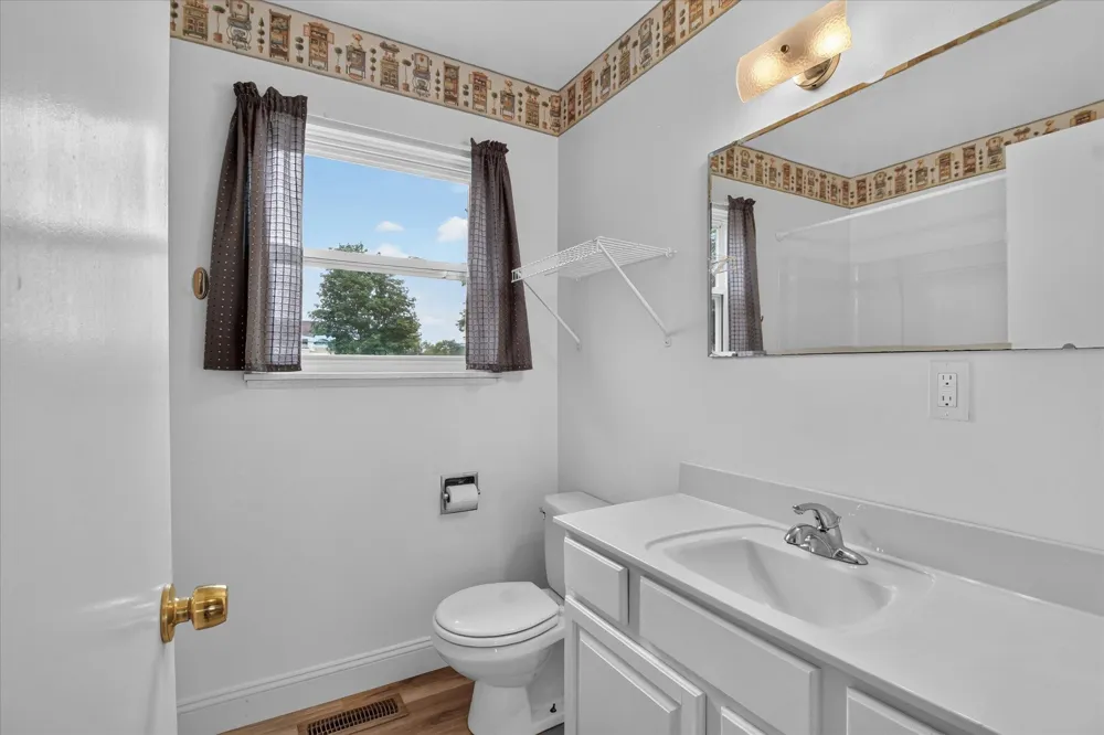 7898 E Broomfield Road Chippewa Township, MI 48858