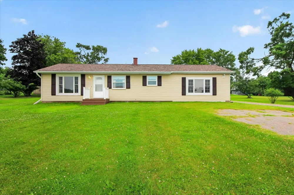 7898 E Broomfield Road Chippewa Township, MI 48858