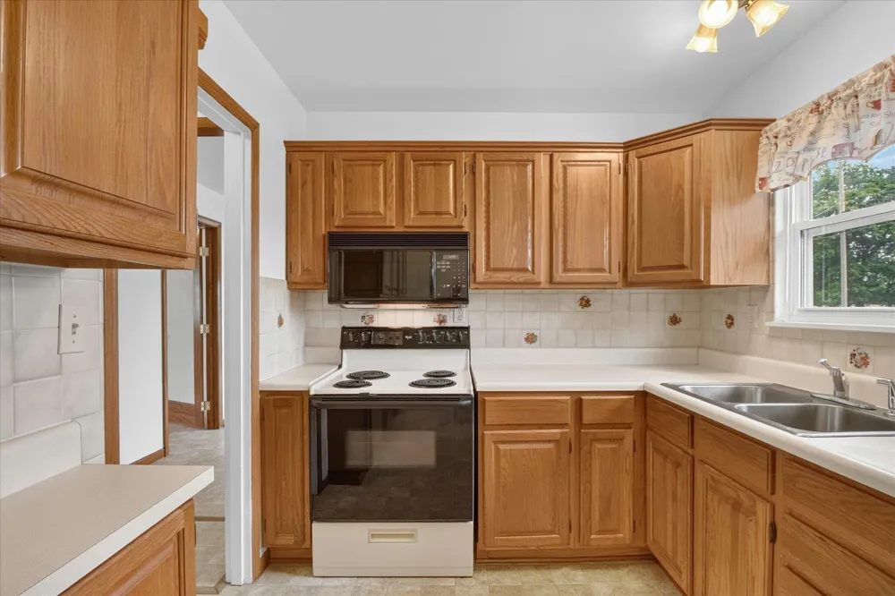 7898 E Broomfield Road Chippewa Township, MI 48858