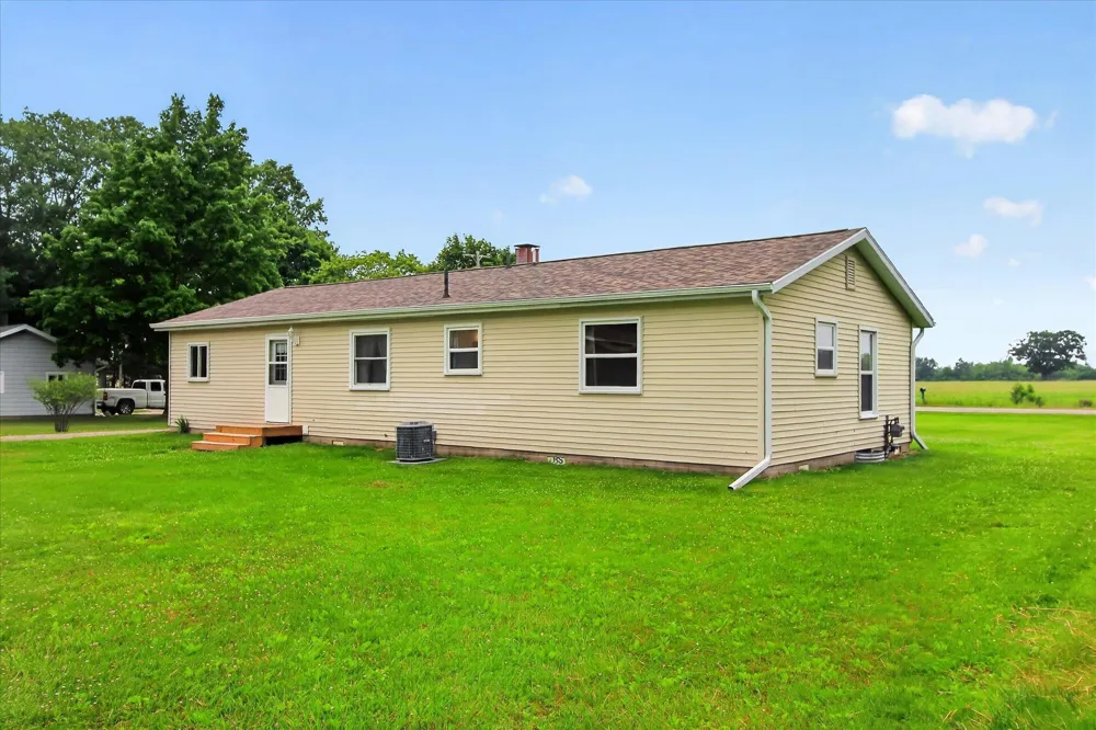 7898 E Broomfield Road Chippewa Township, MI 48858