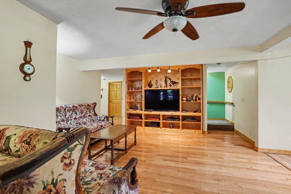 126 48th Street Lee Township, MI 49056