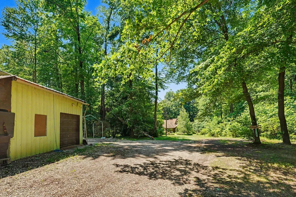 126 48th Street Lee Township, MI 49056