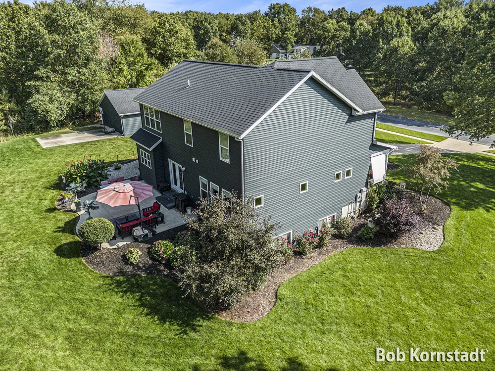 8059 Buttrick Ridge Trail SE Caledonia Township, MI 49302