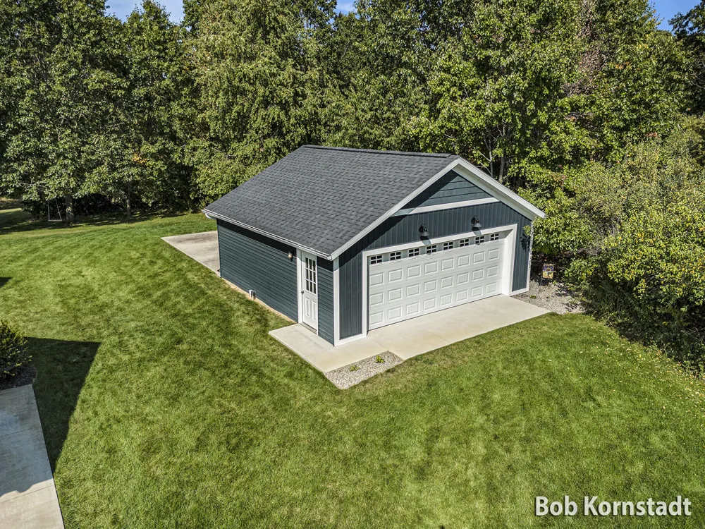 8059 Buttrick Ridge Trail SE Caledonia Township, MI 49302