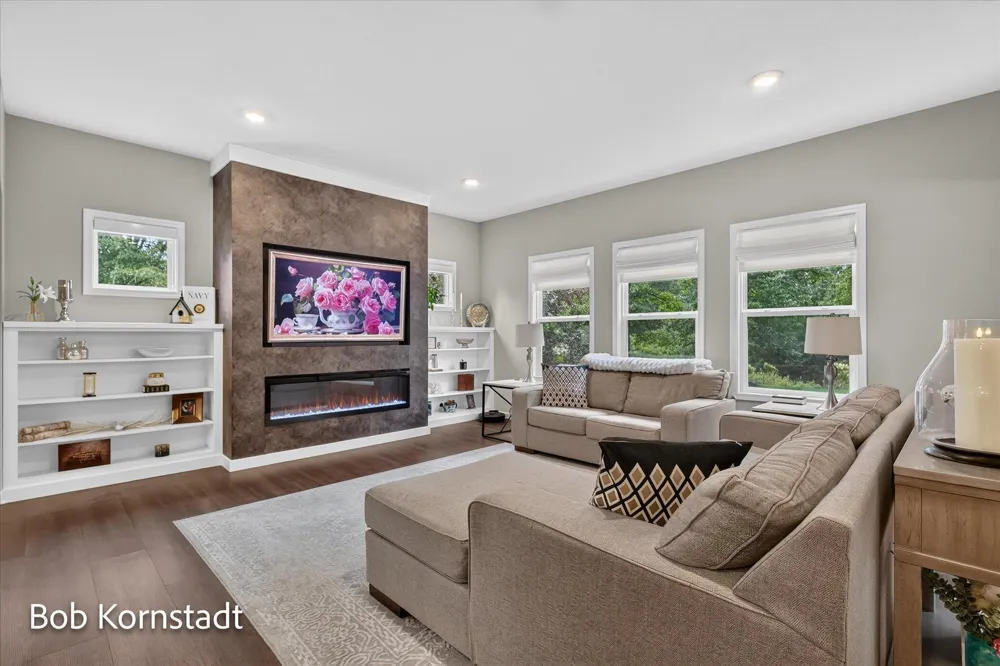 8059 Buttrick Ridge Trail SE Caledonia Township, MI 49302