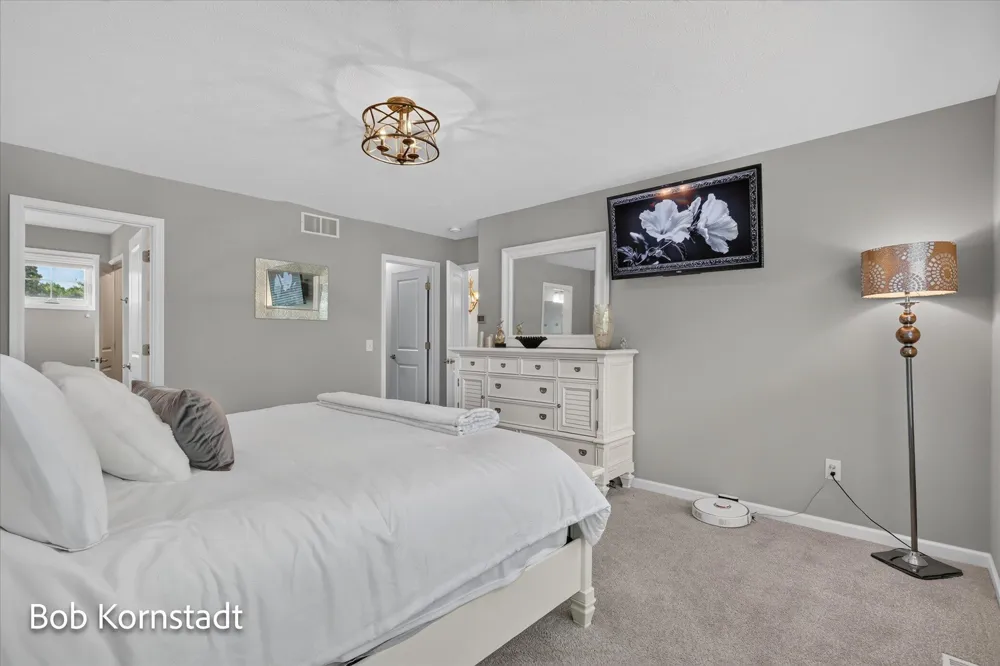 8059 Buttrick Ridge Trail SE Caledonia Township, MI 49302