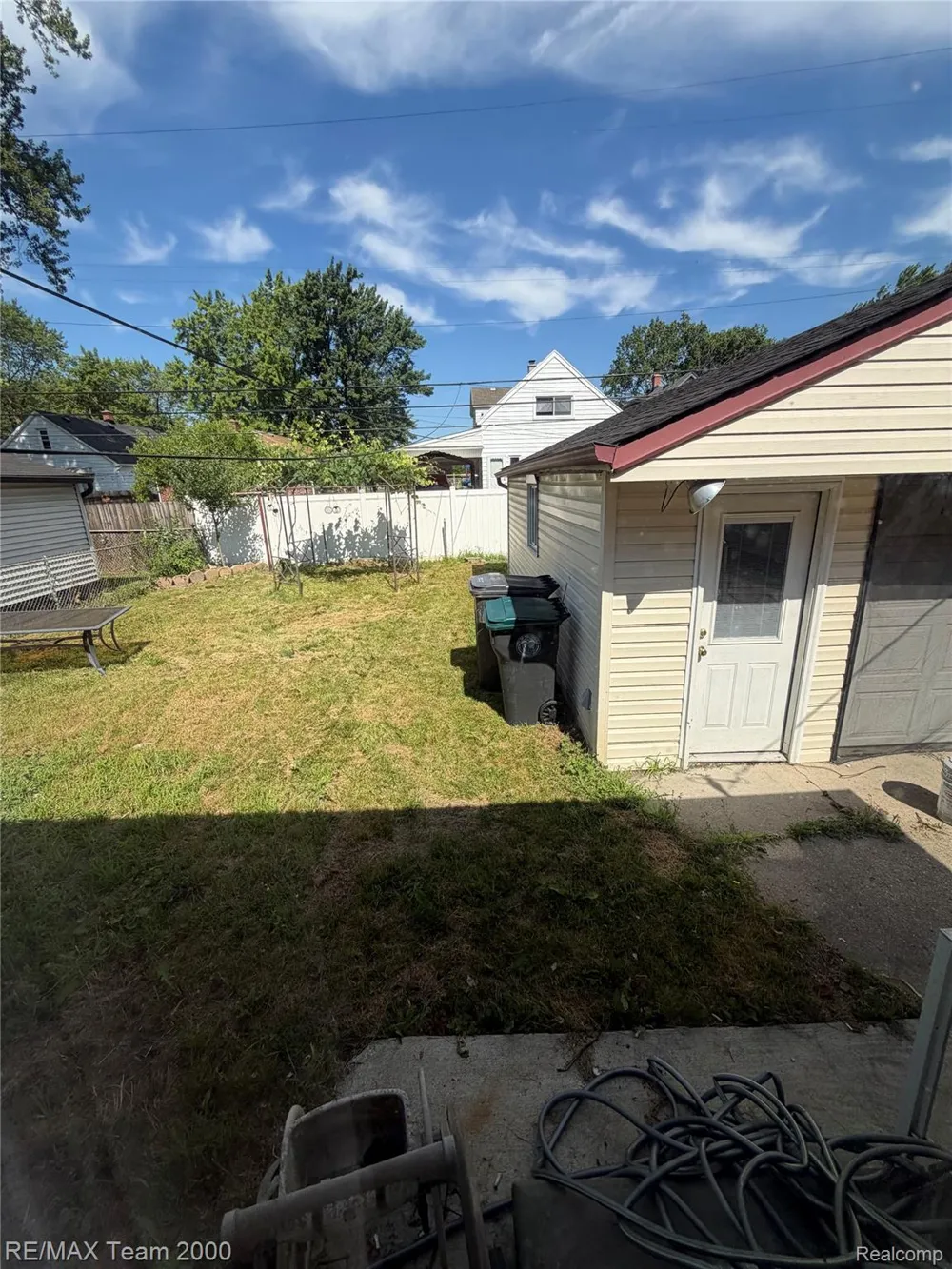 17475 Prospect Street Melvindale City, MI 48122