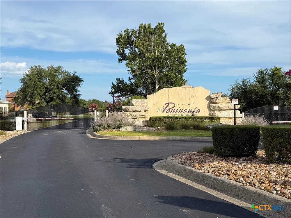 233 Enigma Avenue Spring Branch, TX 78070