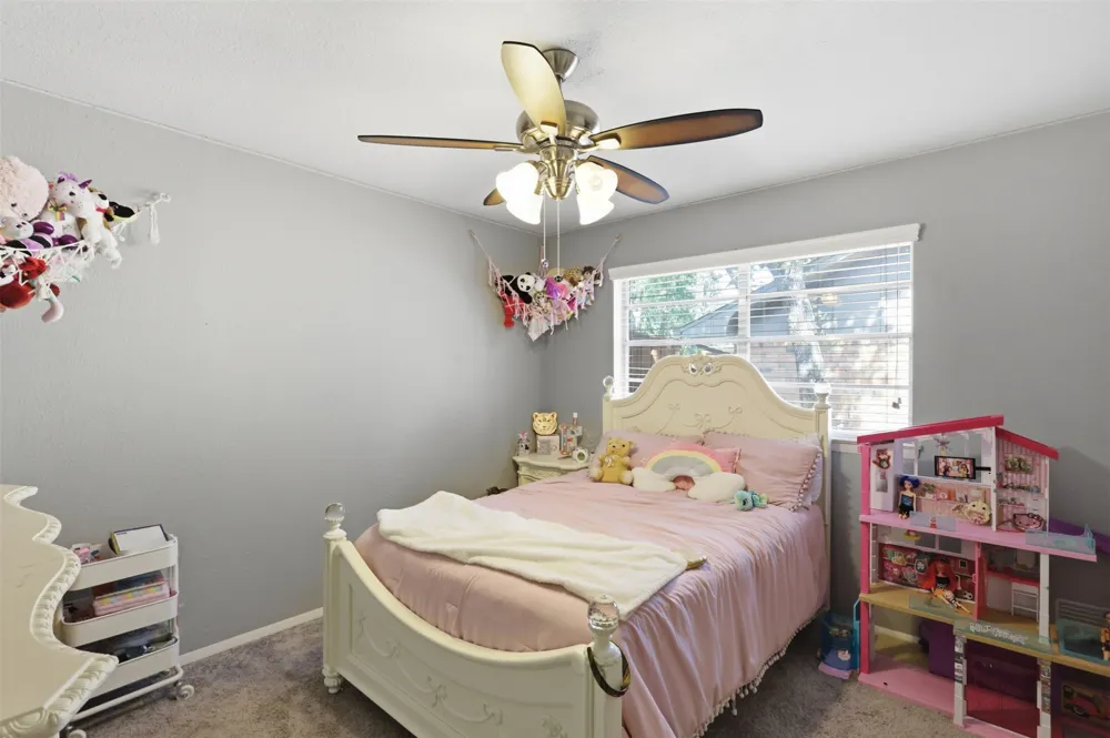 1308 W Redbud Drive Hurst, TX 76053