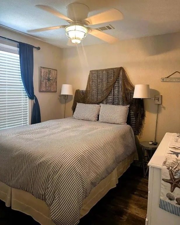 2094 Fm-2031 Matagorda, TX 77457