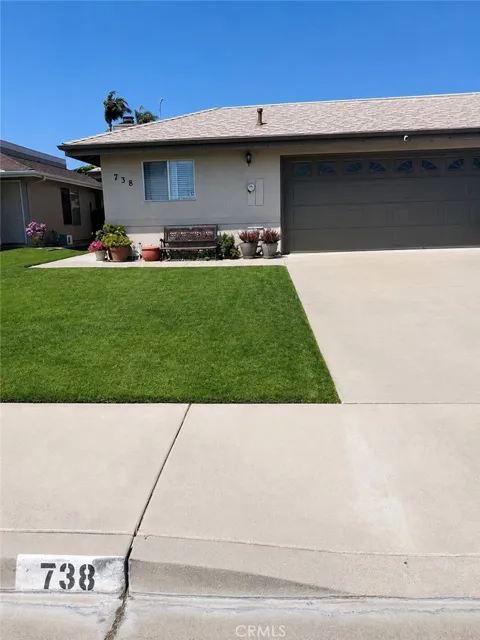 738 Vista Pacifica