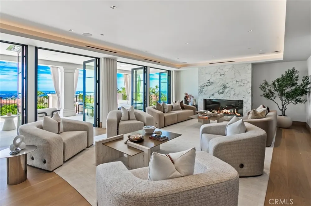 7 Sailview Newport Coast, CA 92657