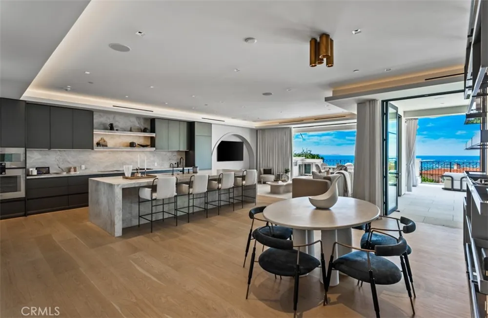 7 Sailview Newport Coast, CA 92657