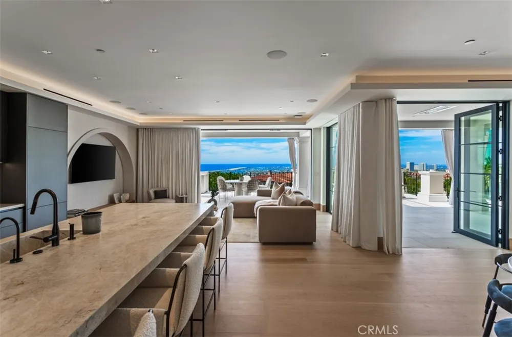 7 Sailview Newport Coast, CA 92657