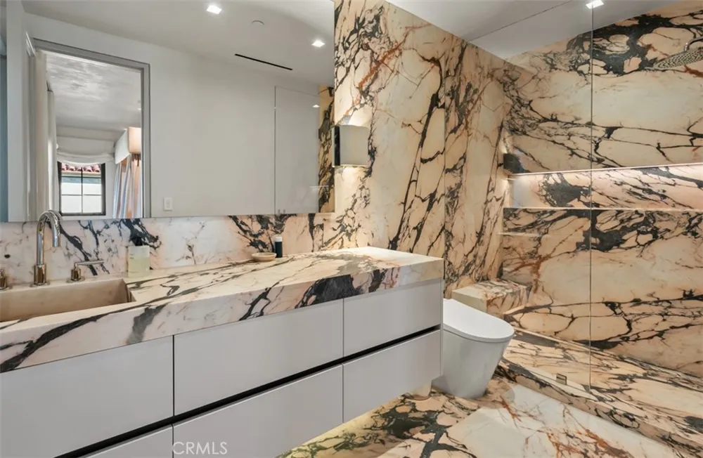 7 Sailview Newport Coast, CA 92657