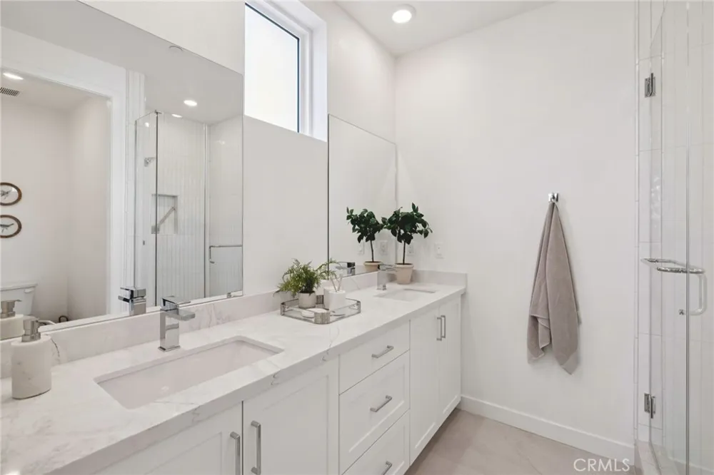 1642 Coral Sea Lane San Pedro, CA 90732