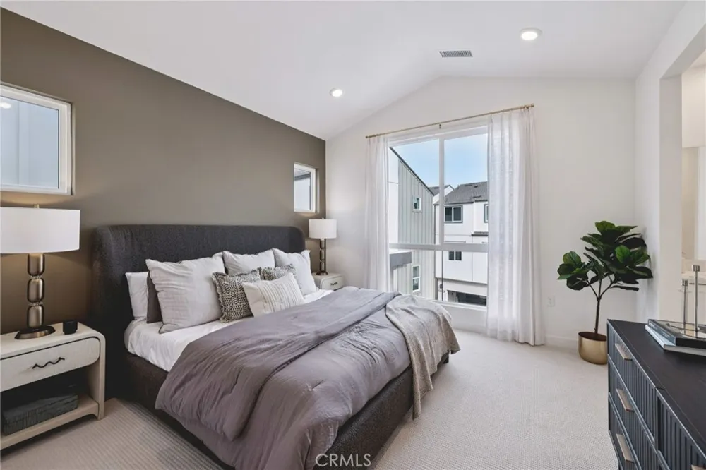 1642 Coral Sea Lane San Pedro, CA 90732