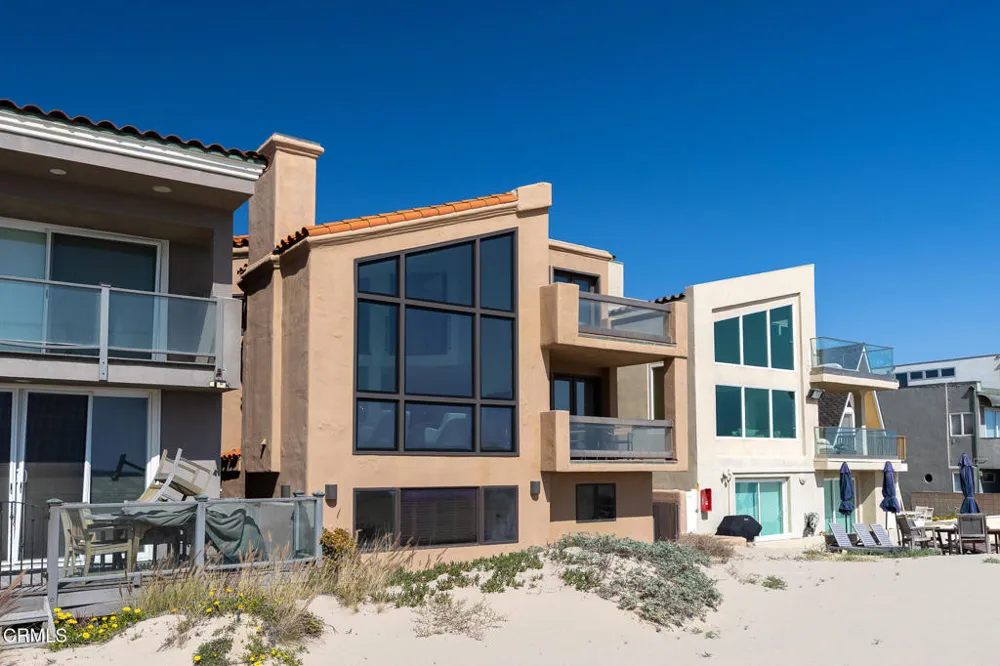 3265 Ocean Drive Oxnard, CA 93035