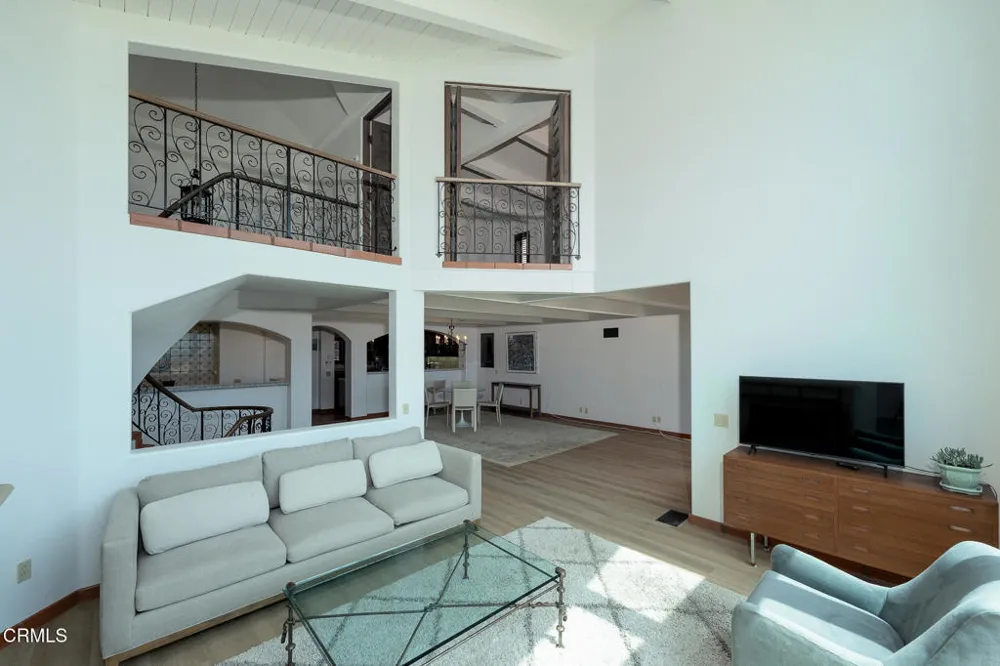 3265 Ocean Drive Oxnard, CA 93035