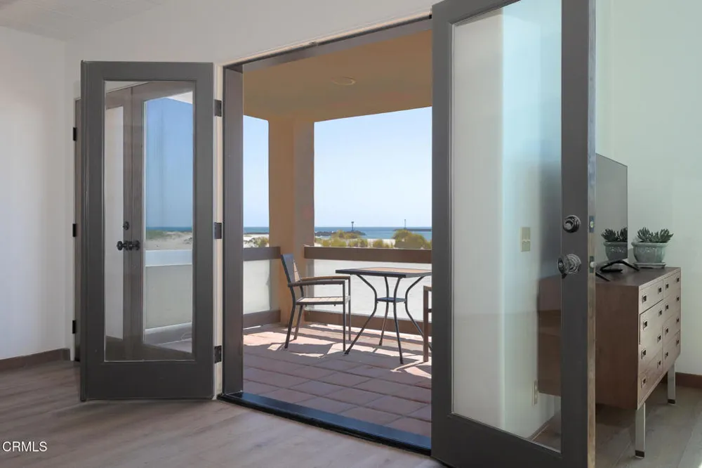3265 Ocean Drive Oxnard, CA 93035