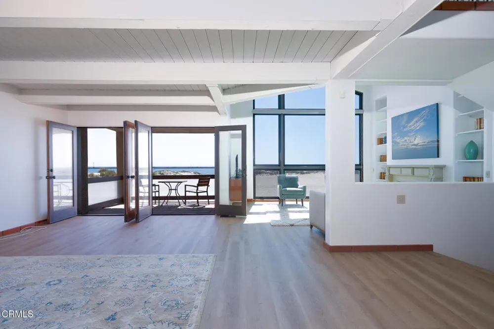 3265 Ocean Drive Oxnard, CA 93035