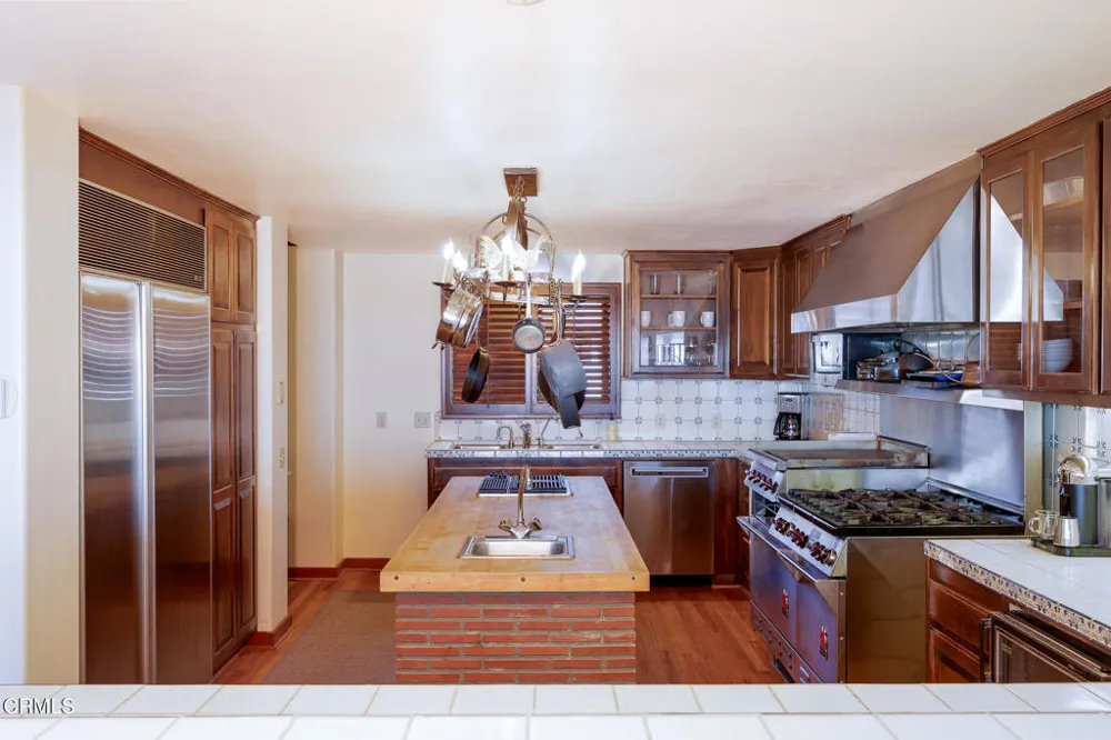 3265 Ocean Drive Oxnard, CA 93035