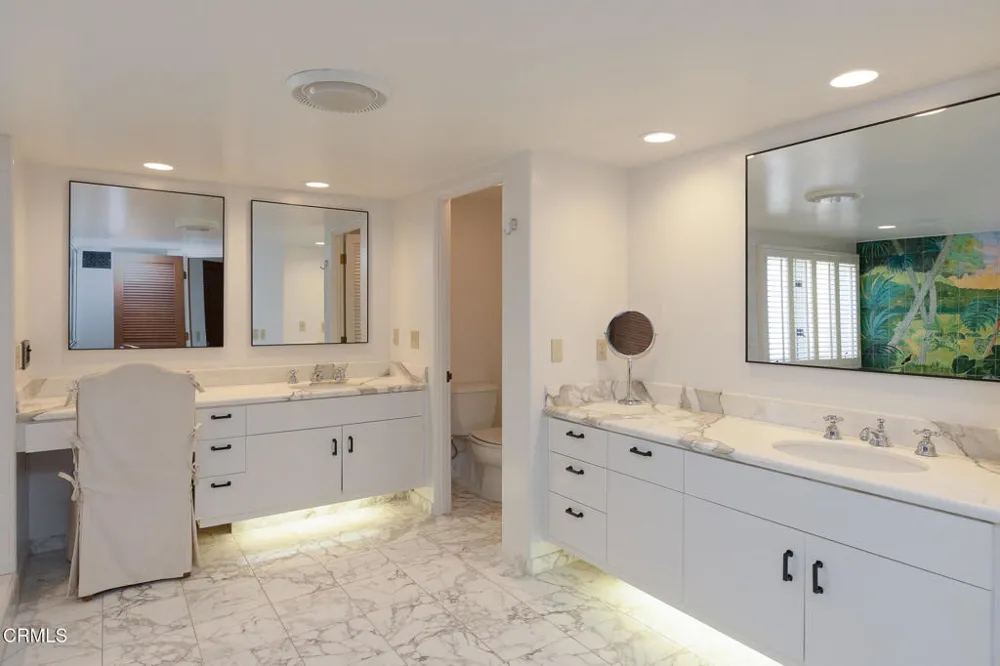 3265 Ocean Drive Oxnard, CA 93035