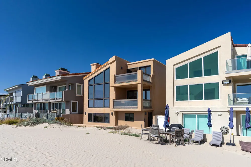 3265 Ocean Drive Oxnard, CA 93035