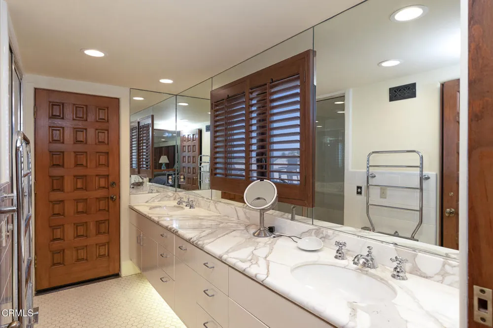 3265 Ocean Drive Oxnard, CA 93035