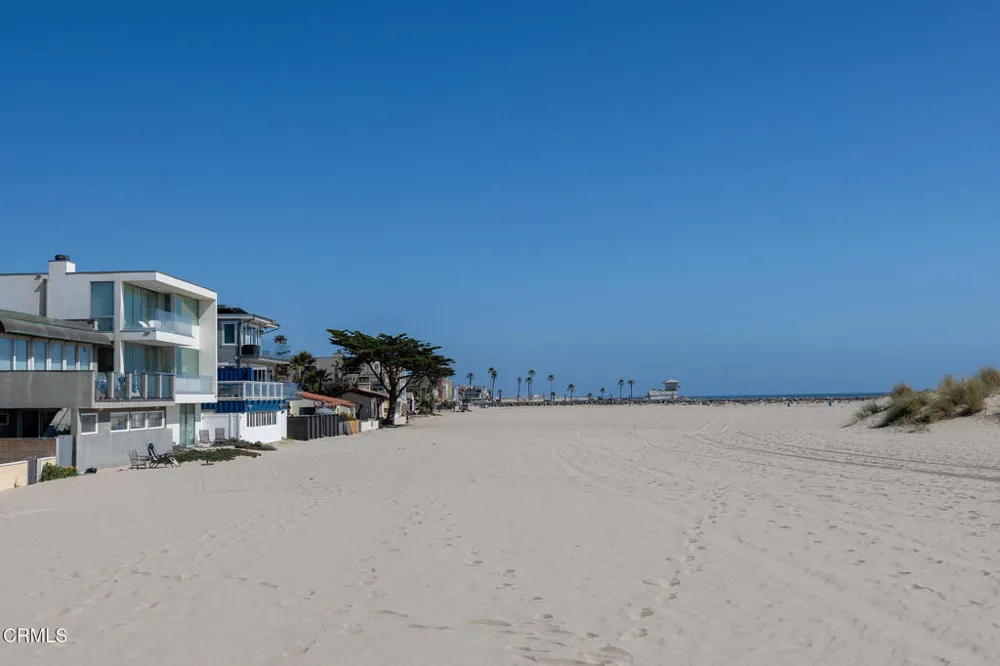 3265 Ocean Drive Oxnard, CA 93035