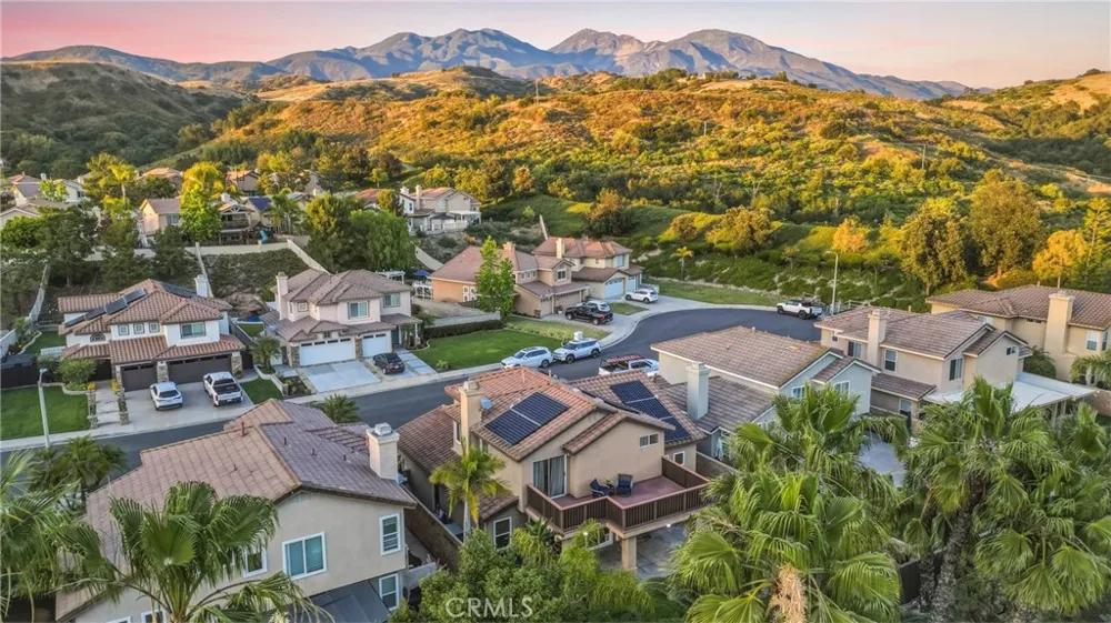 30 Moccasin Trail Trabuco Canyon, CA 92679