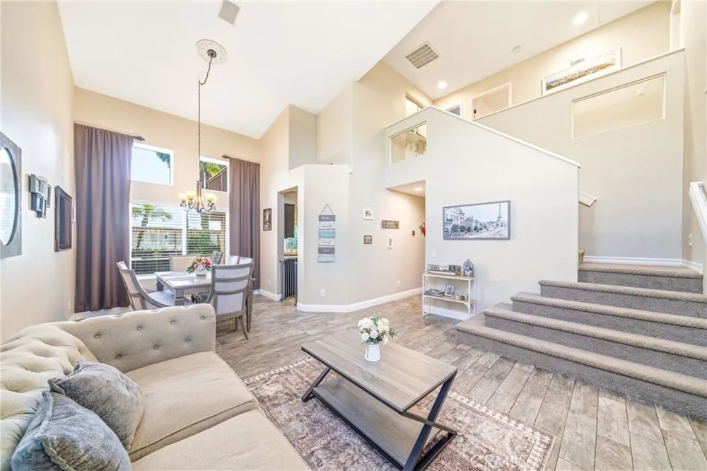 30 Moccasin Trail Trabuco Canyon, CA 92679