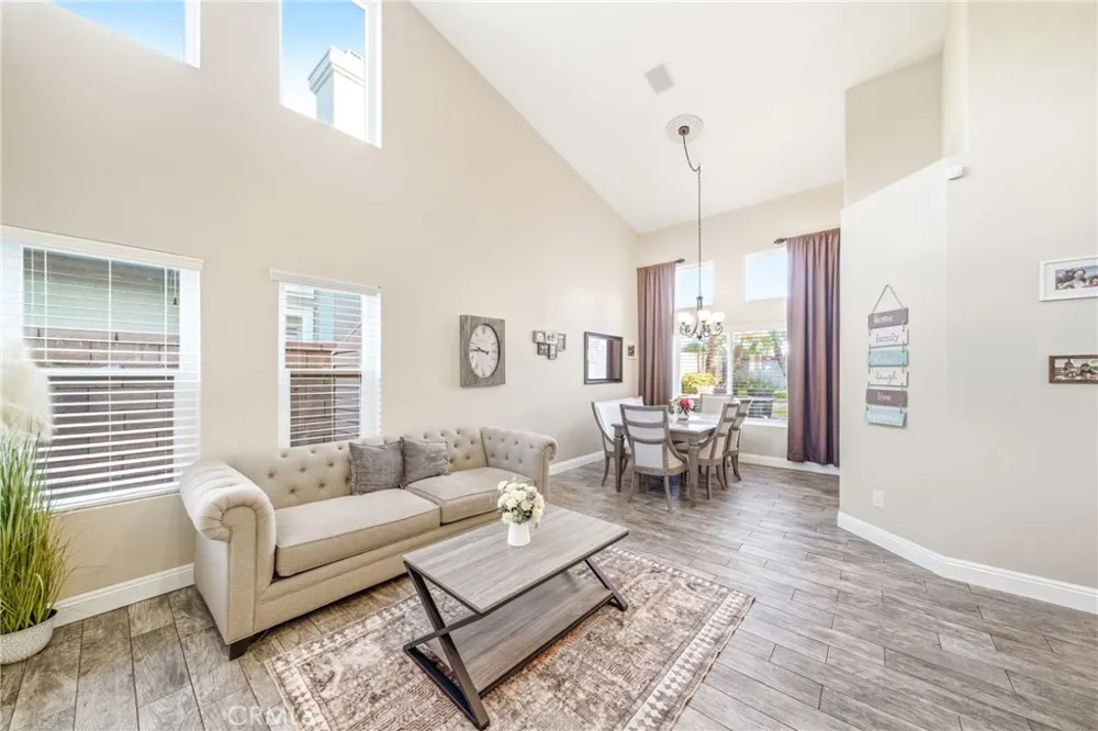 30 Moccasin Trail Trabuco Canyon, CA 92679
