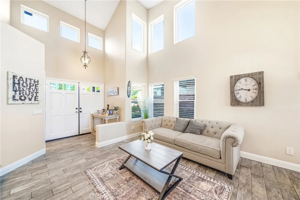 30 Moccasin Trail Trabuco Canyon, CA 92679