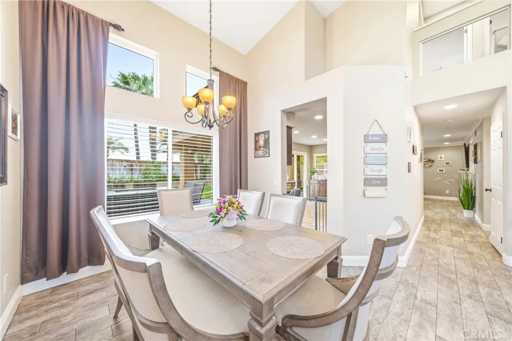 30 Moccasin Trail Trabuco Canyon, CA 92679