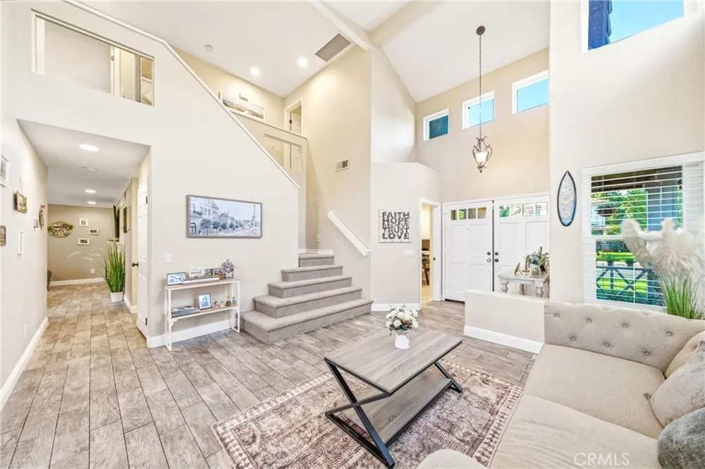 30 Moccasin Trail Trabuco Canyon, CA 92679