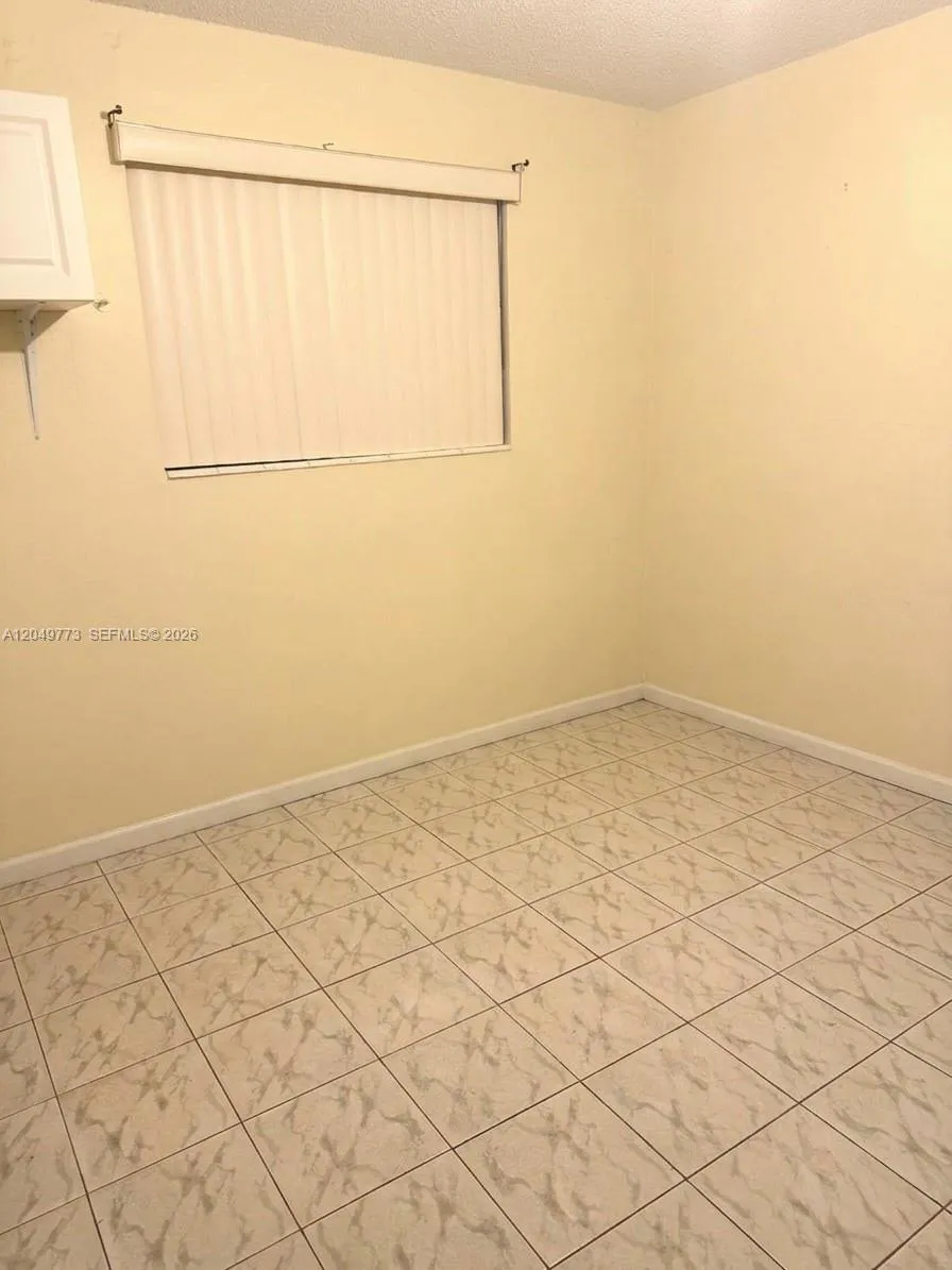 41 E 20th St Hialeah, FL 33010