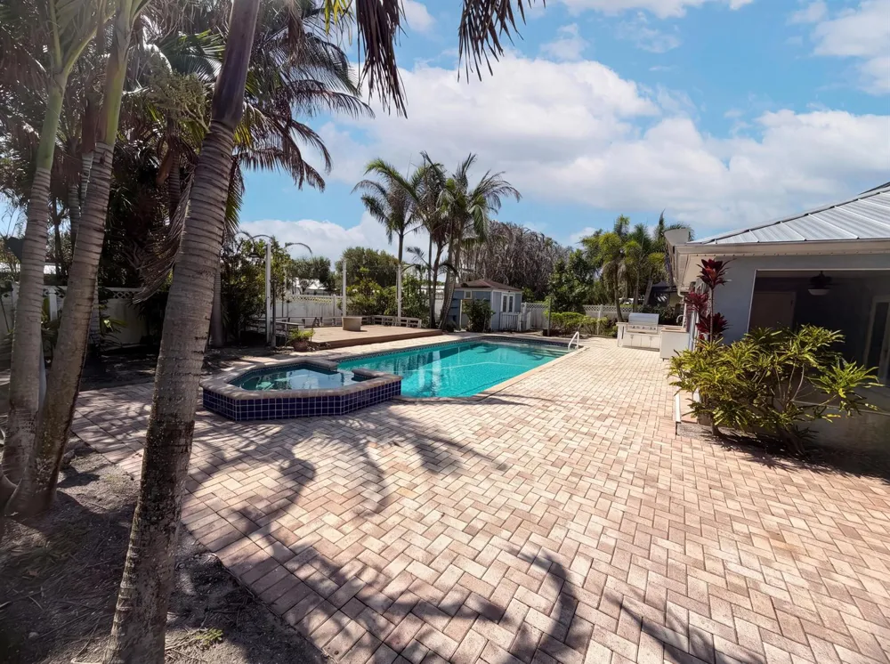 2902 Serenity Circle S Fort Pierce, FL 34981