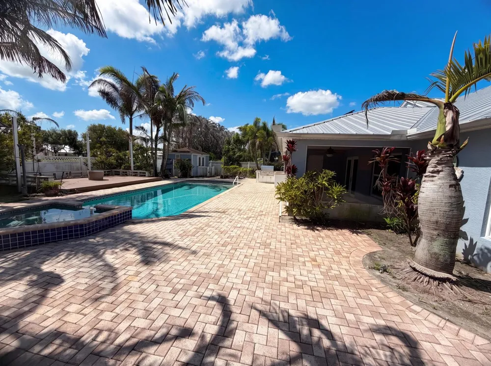 2902 Serenity Circle S Fort Pierce, FL 34981