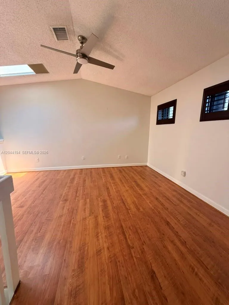4182 S Pine Island Rd Davie, FL 33328