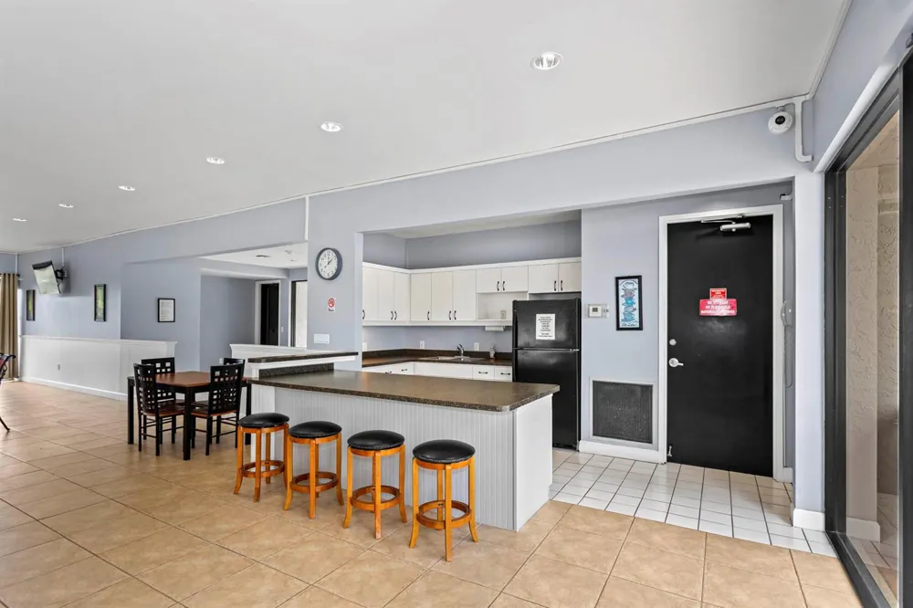 3150 W Rolling Hills Circle #709 Davie, FL 33328