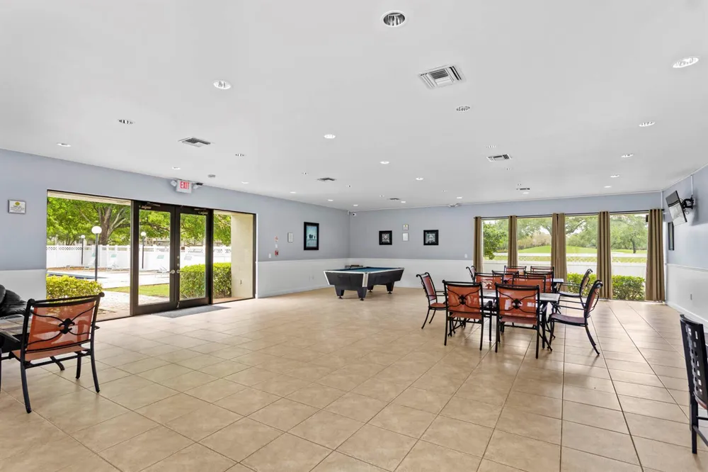 3150 W Rolling Hills Circle #709 Davie, FL 33328