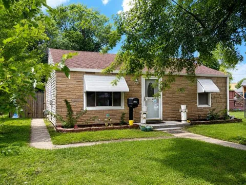 4346 Elm Avenue