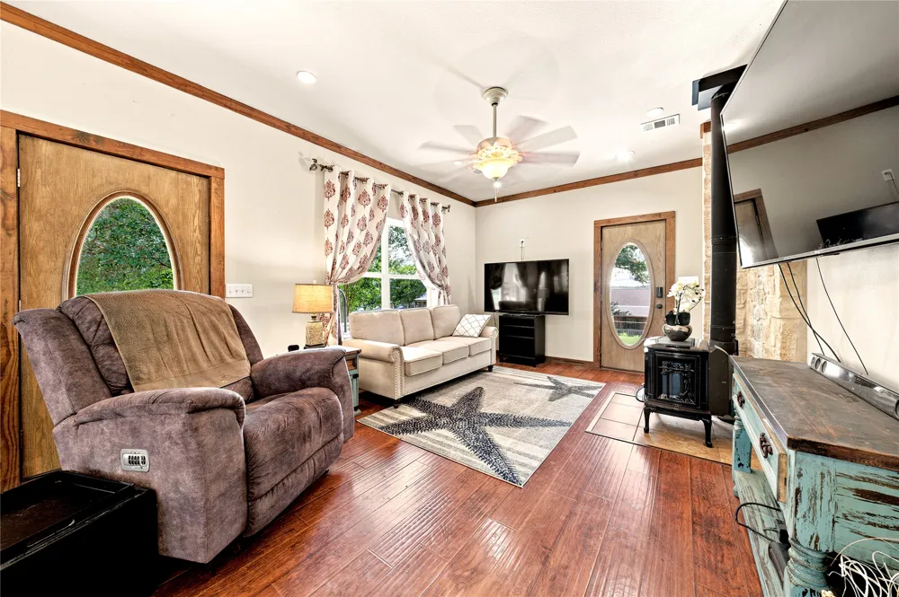 5470 Possum Trail Eustace, TX 75124
